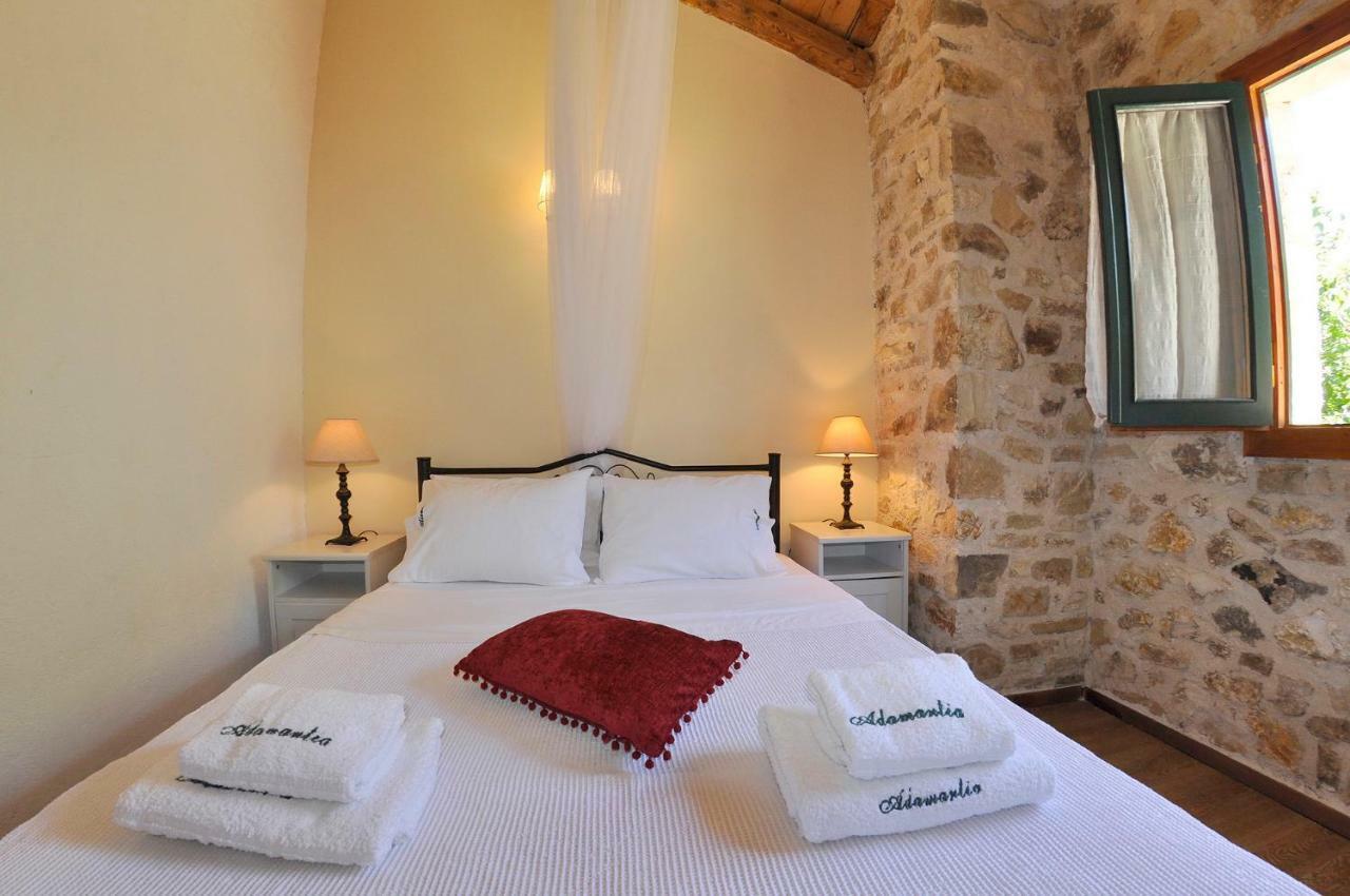 Adamantia Hotel Гайос Экстерьер фото